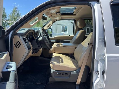 Used 2014 Ford F350 Lariat w/ Lariat Ultimate Package AWD/4WD image 9