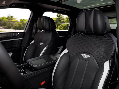 New 2026 Bentley Bentayga Speed AWD/4WD image 34