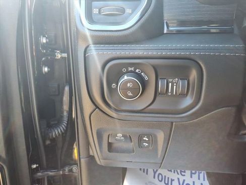 Used 2022 RAM 1500 Limited w/ Body Color Bumper Group image 15