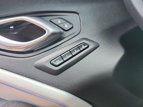 Used 2022 Chevrolet Camaro SS RWD image 26