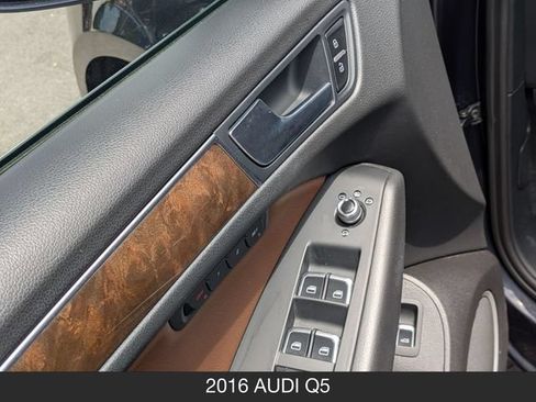 Used 2016 Audi Q5 2.0T Premium Plus w/ Technology Package AWD/4WD image 12