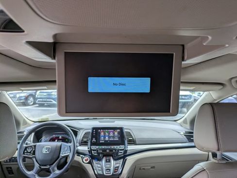Used 2023 Honda Odyssey Elite image 12