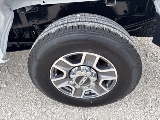 Used 2025 Ford F250 XLT w/ FX4 Off-Road Package AWD/4WD image 14