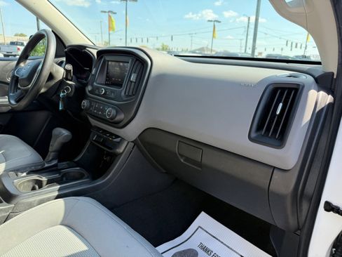 Used 2021 Chevrolet Colorado W/T w/ WT Convenience Package image 12