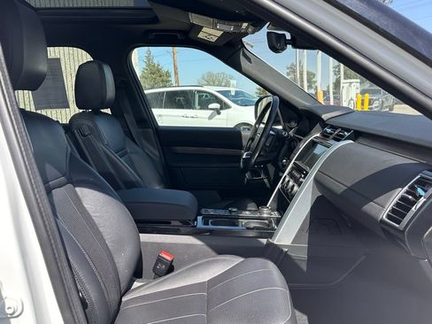 Used 2020 Land Rover Discovery HSE AWD/4WD image 30