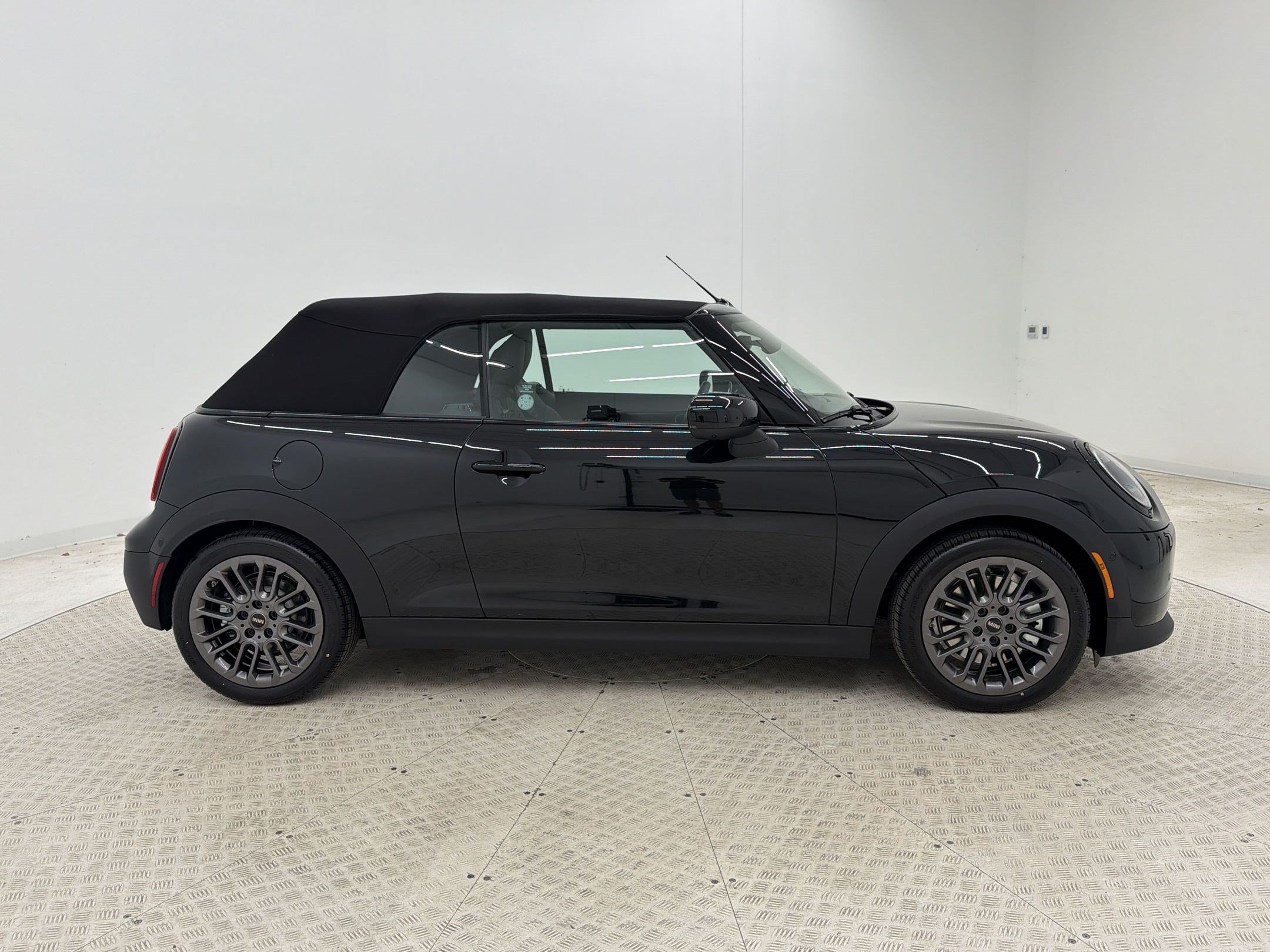 New 2026 MINI Cooper S FWD image 25