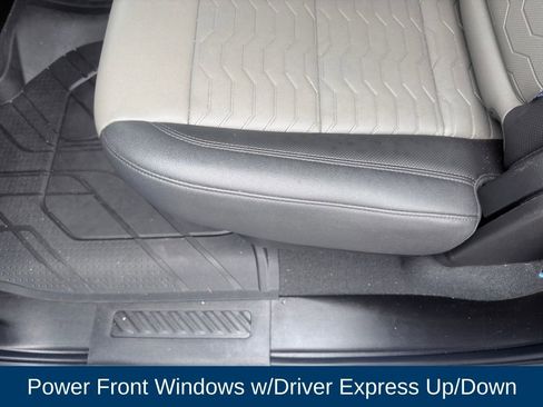 Used 2023 Chevrolet Silverado 1500 ZR2 image 17