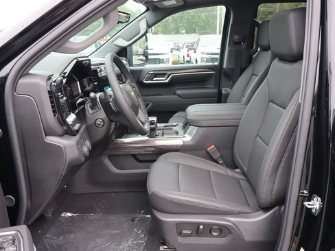 New 2026 Chevrolet Silverado 1500 LTZ w/ LTZ Premium Package AWD/4WD image 5
