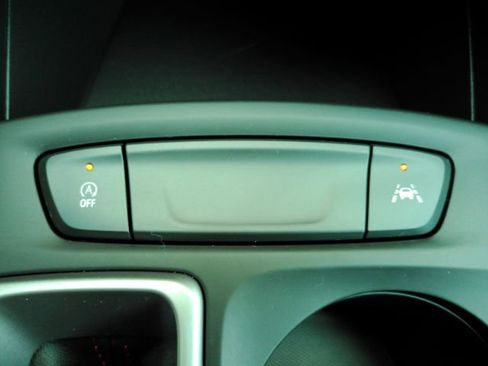 Used 2025 Chevrolet Trax RS w/ Driver Confidence Package FWD image 42