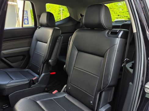 Certified 2022 Volkswagen Atlas SEL AWD/4WD image 49