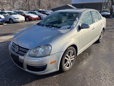 Used 2006 Volkswagen Jetta 2.5 image 2