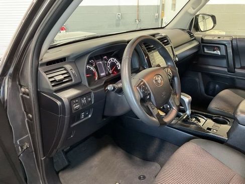 Used 2023 Toyota 4Runner TRD Off-Road AWD/4WD image 9
