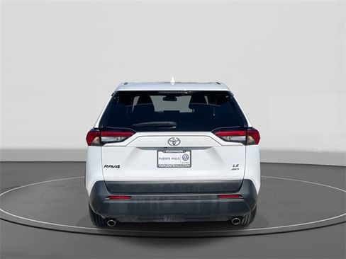 Used 2024 Toyota RAV4 LE image 5