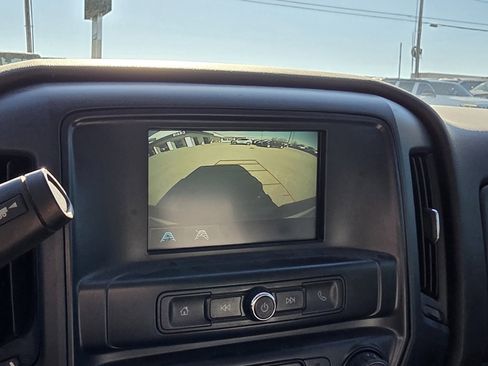 Used 2018 Chevrolet Silverado 1500 Custom w/ Custom Value Package image 17