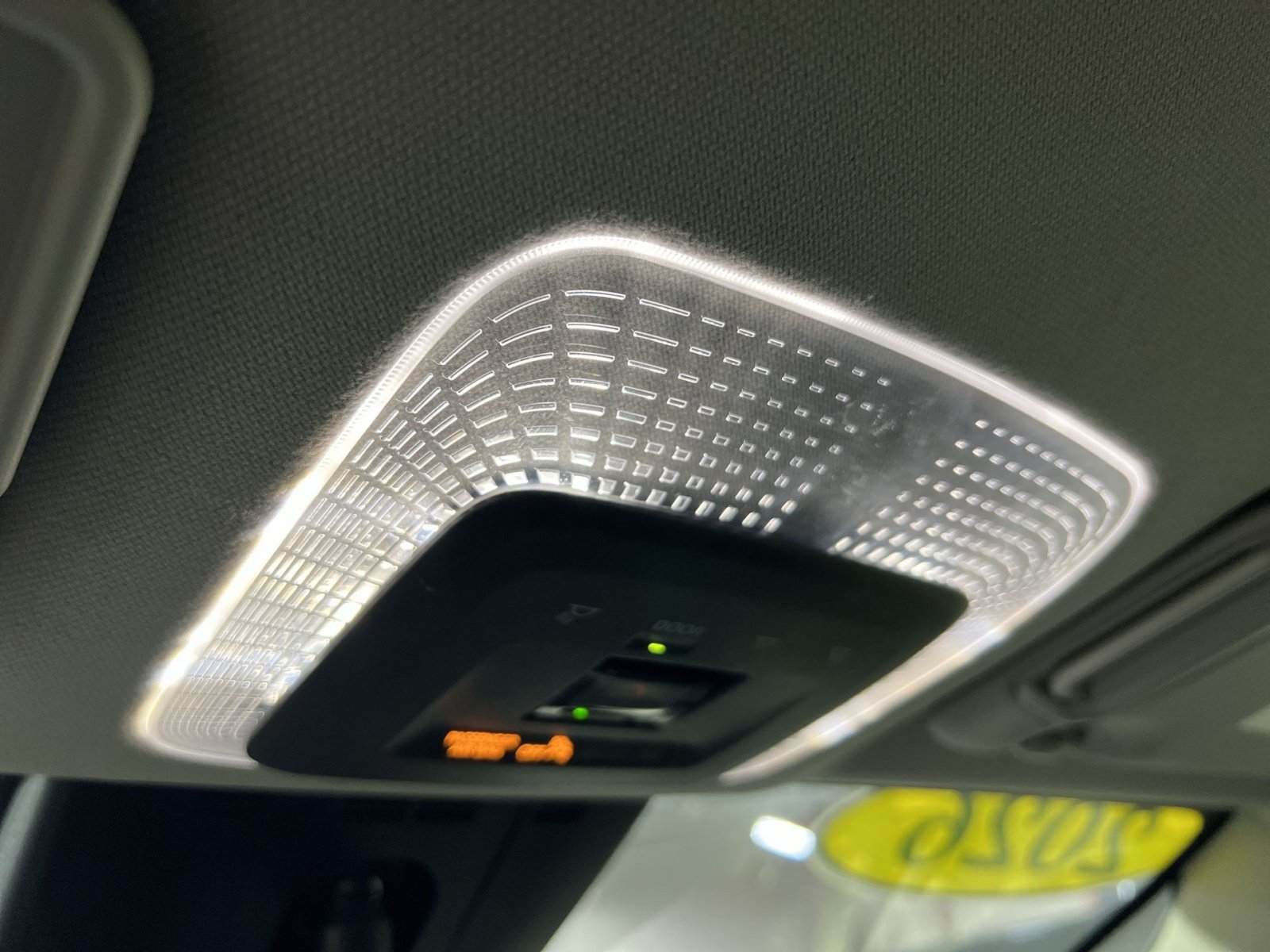 Used 2026 Toyota Prius LE FWD image 36