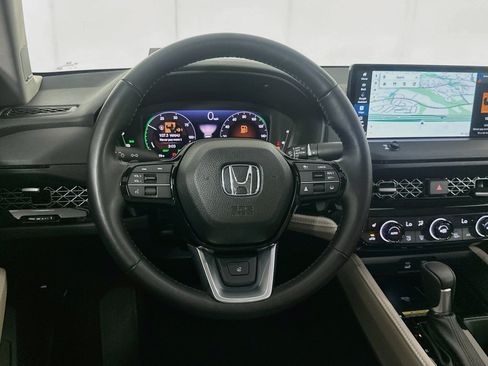 Used 2025 Honda Accord Touring image 17