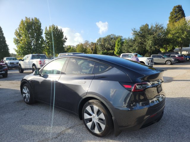 Used 2024 Tesla Model Y 2WD image 7