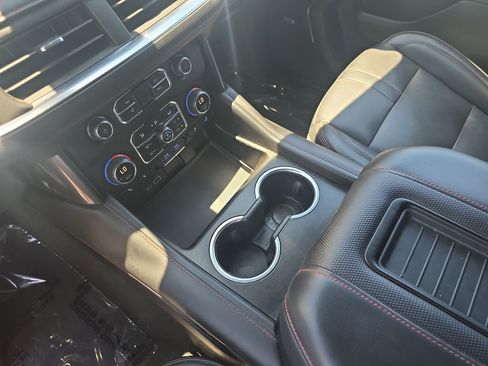 Used 2021 Chevrolet Tahoe RST AWD/4WD image 27