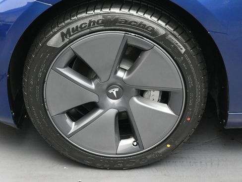 Used 2023 Tesla Model 3 Standard Range RWD image 33