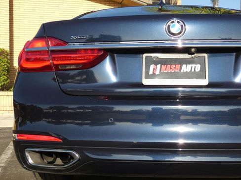 Used 2016 BMW 750i xDrive image 11