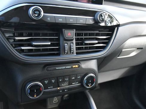 Used 2025 Ford Escape Active image 34