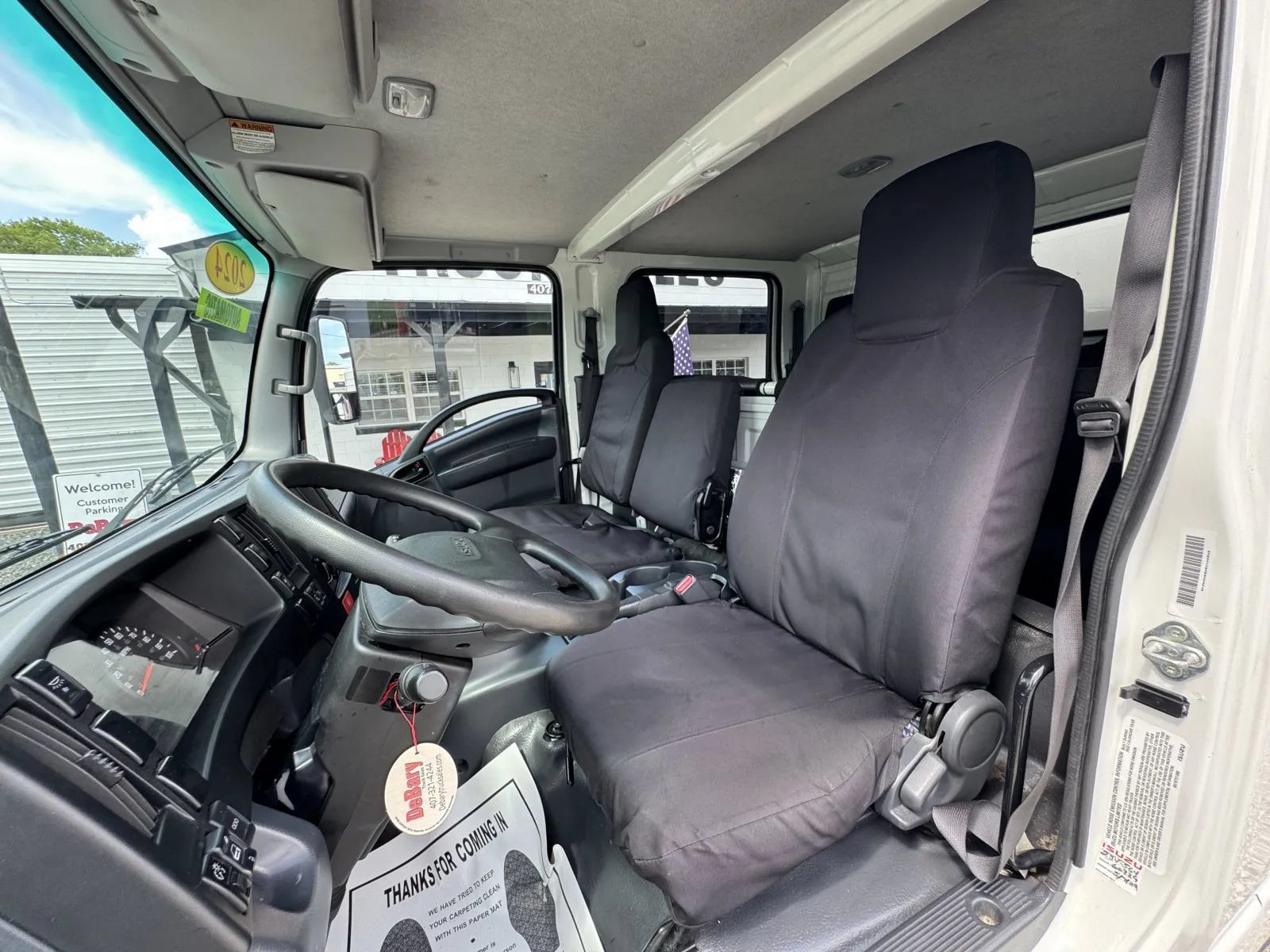 Used 2024 Isuzu NPR RWD image 20