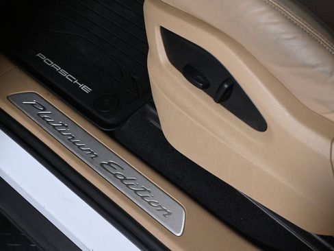 Certified 2023 Porsche Cayenne Platinum Edition AWD/4WD image 21