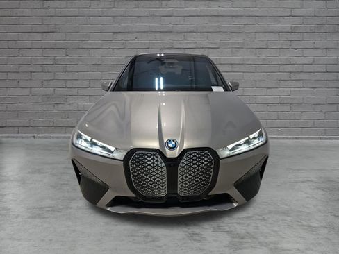 Used 2024 BMW iX xDrive50 w/ Premium Package AWD/4WD image 2