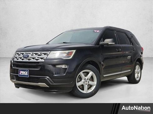 Used 2019 Ford Explorer XLT w/ Equipment Group 201A FWD image 1