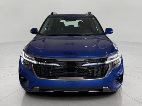 Used 2025 Kia Seltos X-Line AWD/4WD image 2