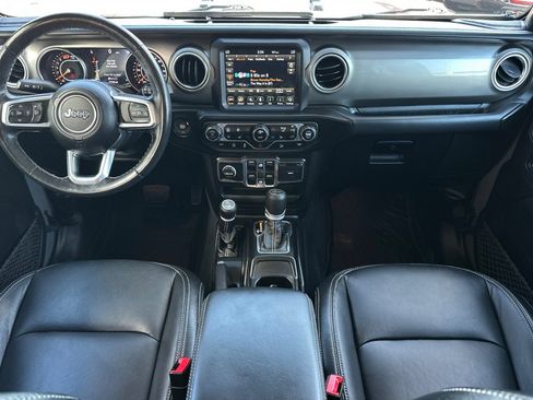 Used 2020 Jeep Wrangler Unlimited Sahara AWD/4WD image 13