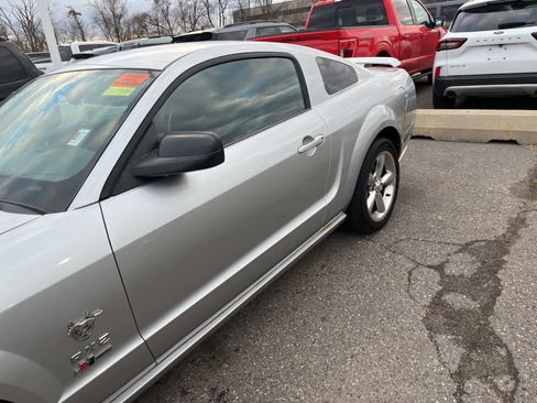 Used 2009 Ford Mustang GT image 8