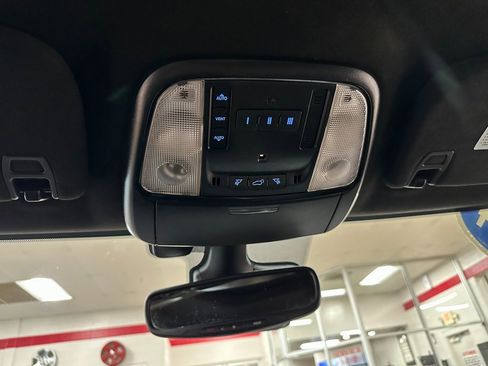 Certified 2024 Dodge Durango R/T image 37