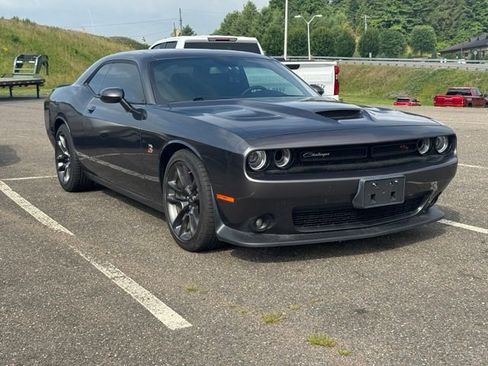 Used 2022 Dodge Challenger R/T Scat Pack RWD image 23