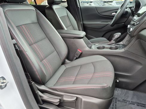Used 2023 Chevrolet Equinox RS AWD/4WD image 27
