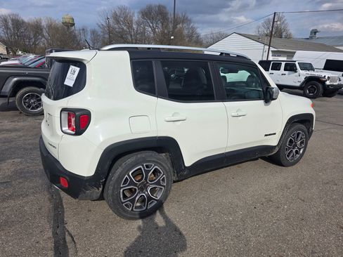 Used 2015 Jeep Renegade Limited image 3