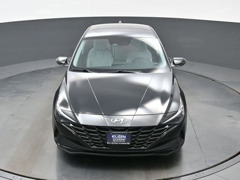 Used 2023 Hyundai Elantra Limited image 40