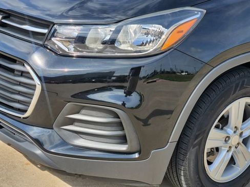 Used 2020 Chevrolet Trax LS image 9