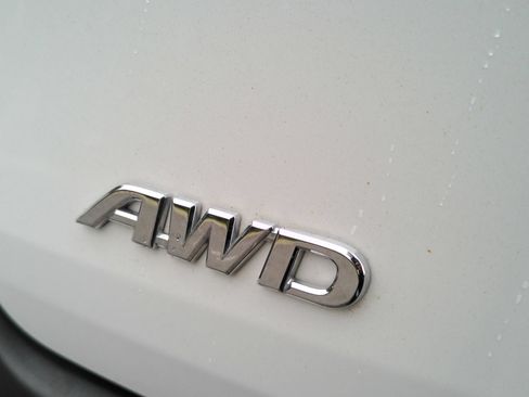 Used 2022 Toyota Sienna XLE AWD/4WD image 35