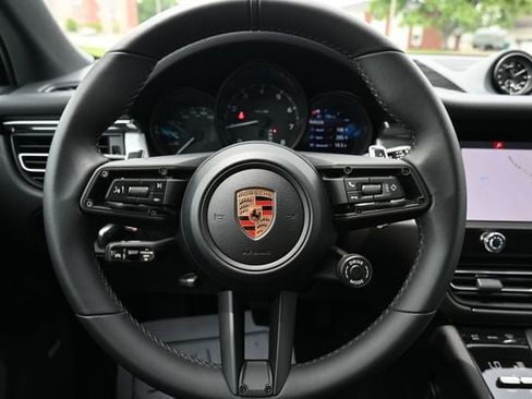 Used 2026 Porsche Macan AWD/4WD image 44