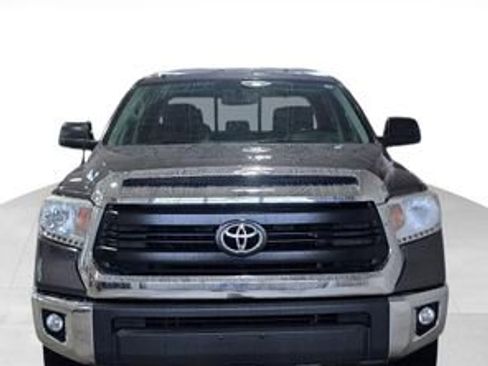 Used 2017 Toyota Tundra SR5 w/ TRD Off Road Package image 10