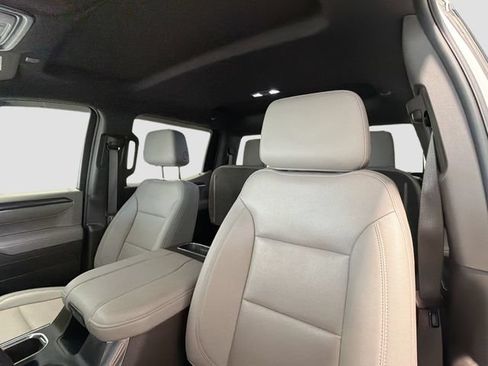 Used 2024 Chevrolet Silverado 1500 LTZ AWD/4WD image 21