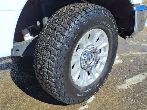 Used 2022 Ford F250 XLT w/ XLT Value Package image 7