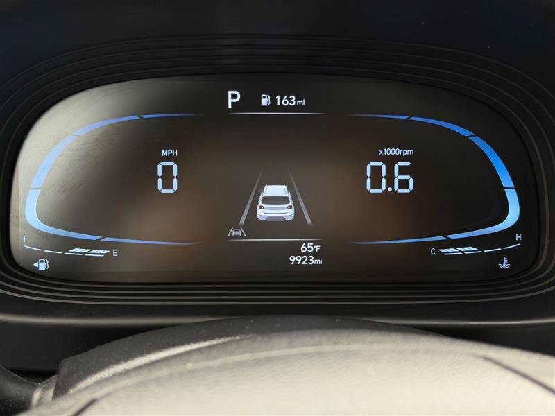 Used 2023 Hyundai Venue SEL w/ Cargo Package FWD image 40