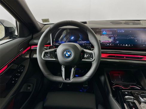 New 2026 BMW 550e xDrive 550e xDrive image 11