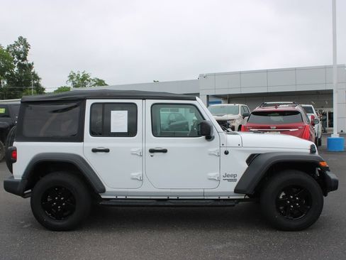 Used 2019 Jeep Wrangler Unlimited Sport S AWD/4WD image 11