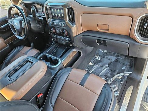 Used 2021 Chevrolet Silverado 1500 High Country w/ Technology Package image 20