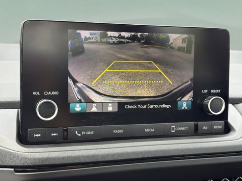 Certified 2025 Honda Accord SE image 10