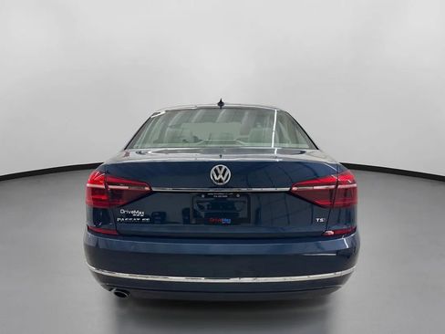 Used 2018 Volkswagen Passat 2.0T SE FWD image 7