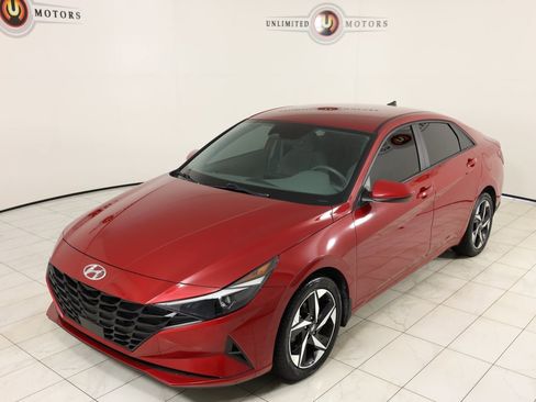 Used 2023 Hyundai Elantra SEL w/ Convenience Package image 35